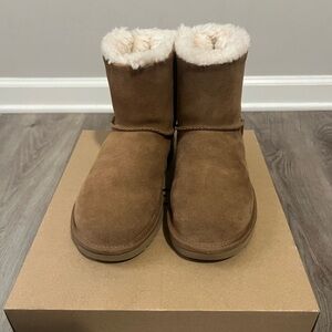 Women’s Mini Bailey UGG Metal Graphic